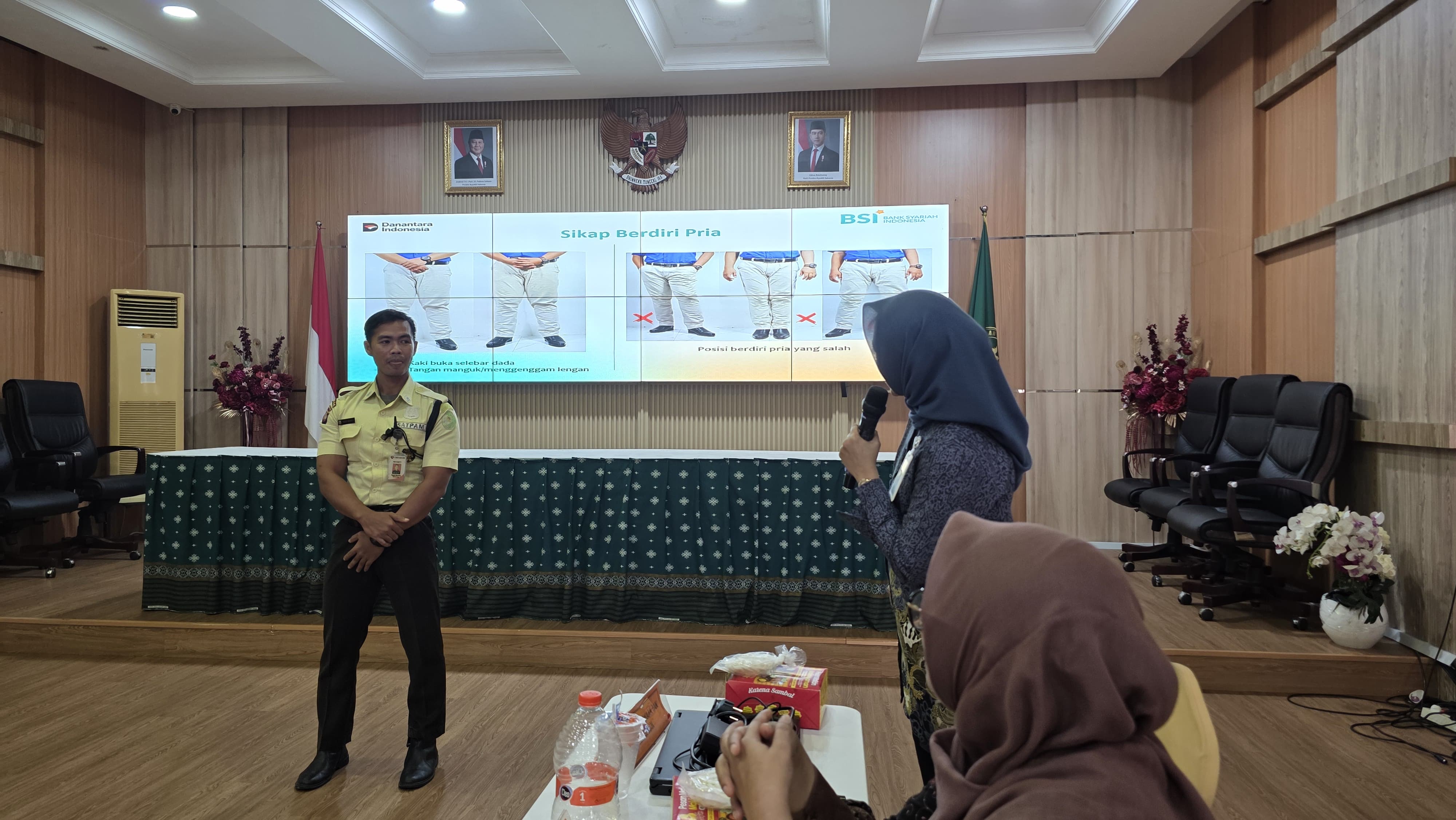 Tingkatkan Kualitas Layanan Publik, Pengadilan Tinggi Pontianak Gelar Pelatihan Pelayanan Prima (Service Excellence) Bersama  BSI